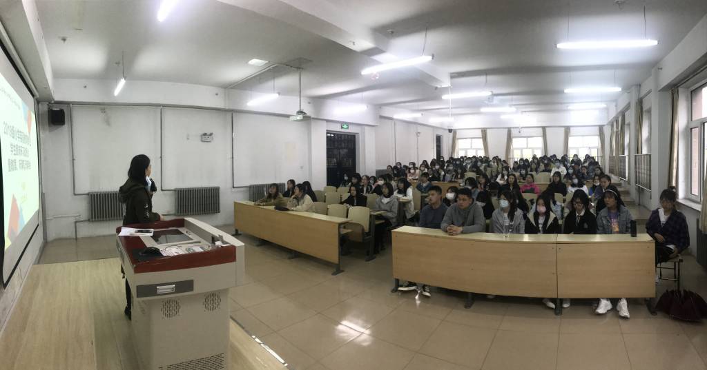 全体学生.jpg